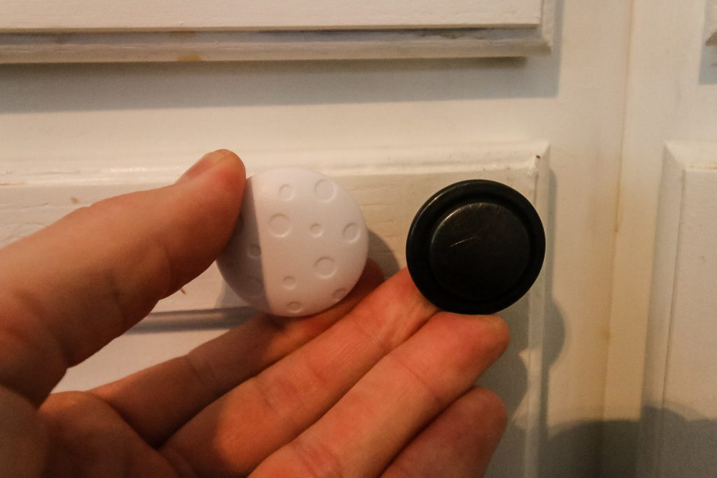 using a magnet to unlock a eco baby cabinet lock