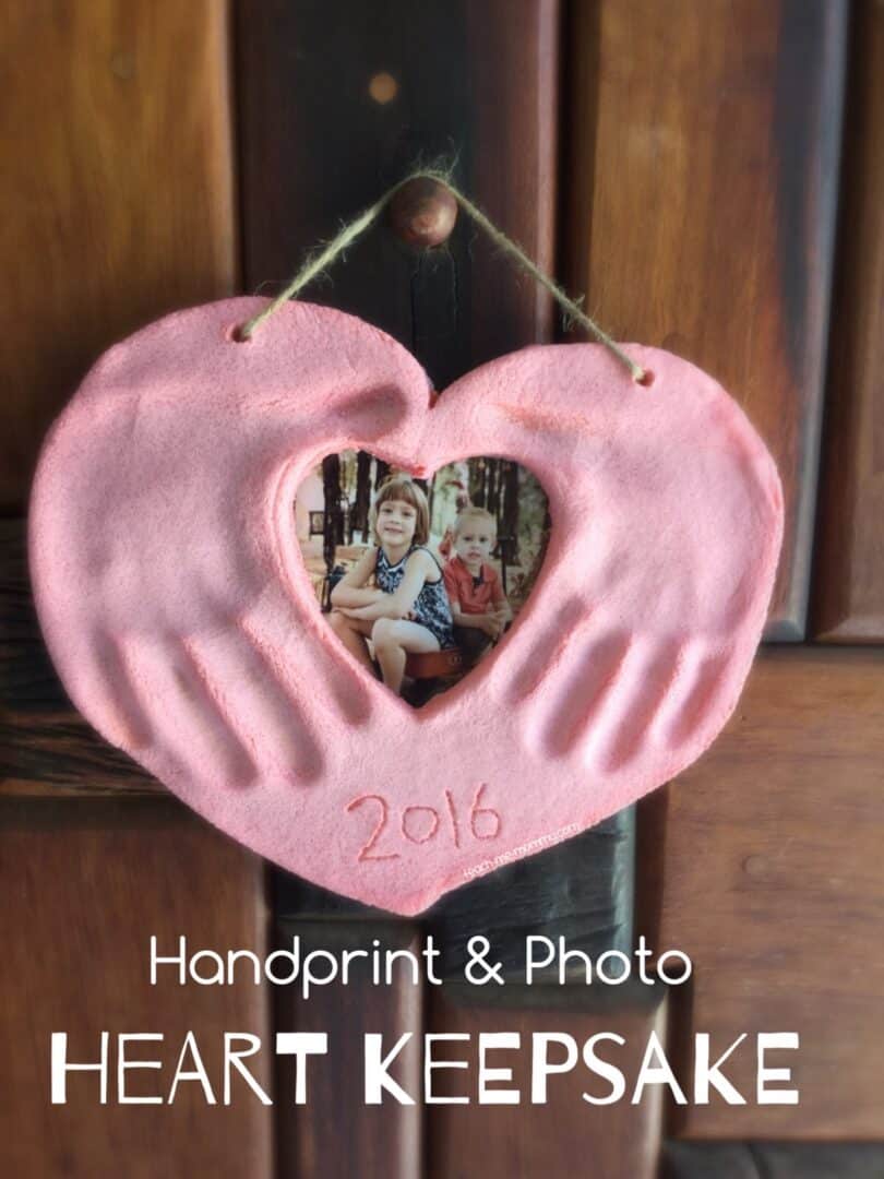 29 cute & easy Valentines Day Crafts for Toddlers - Celebrating with kids