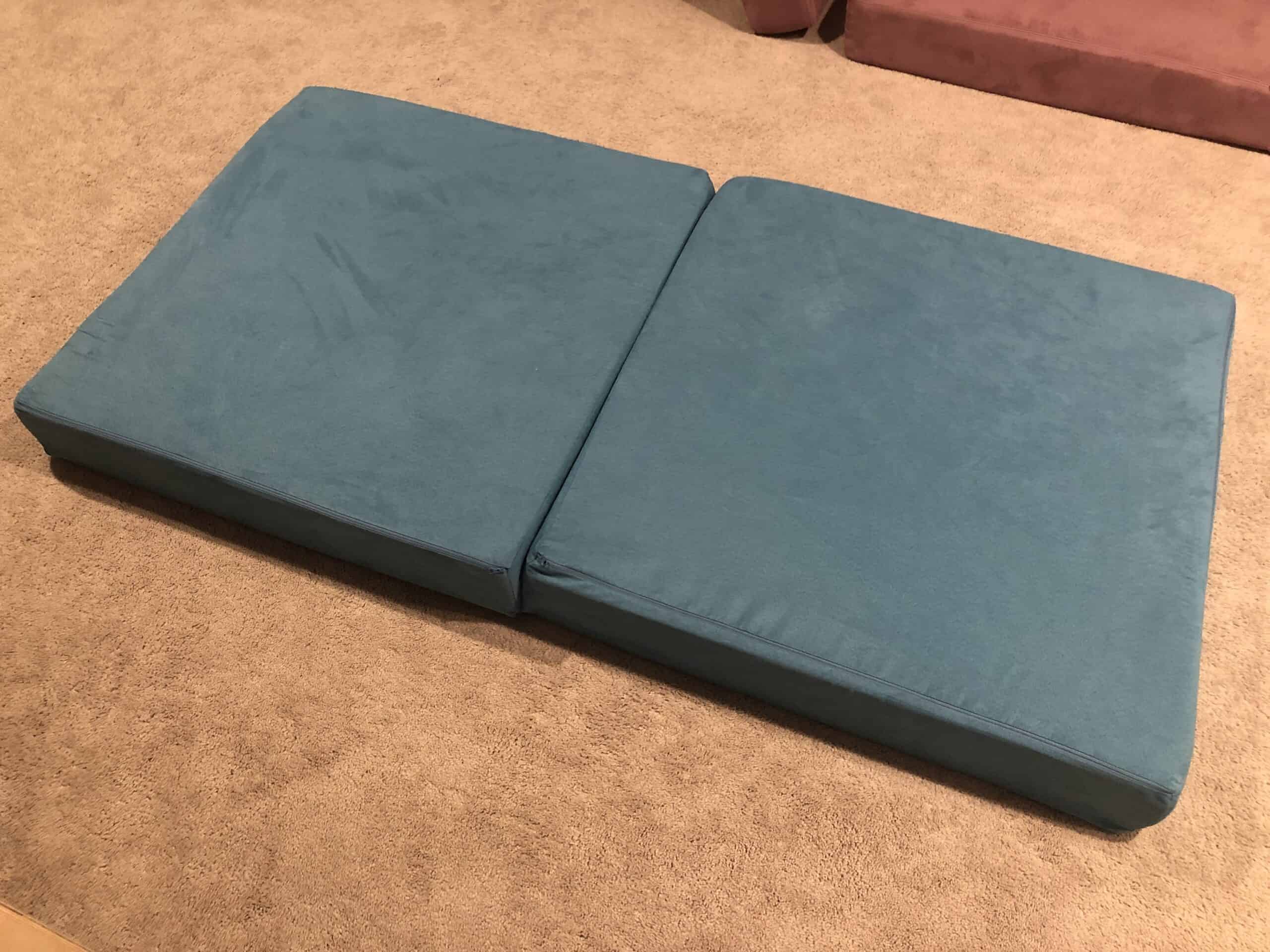 How long does it take a Nugget couch to fluff up? Celebrating with kids