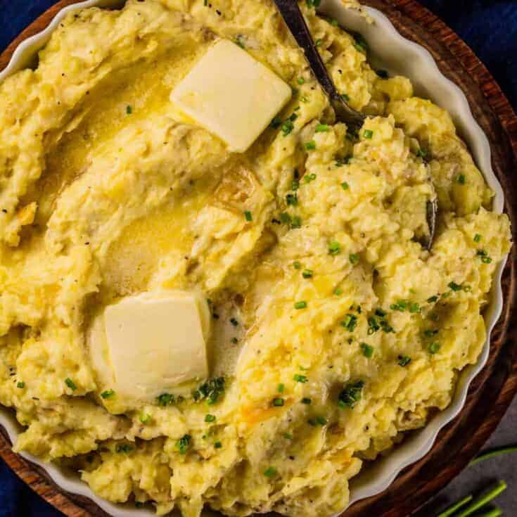 Image for Roasted Garlic Mashed Potatoes {Instant Pot}