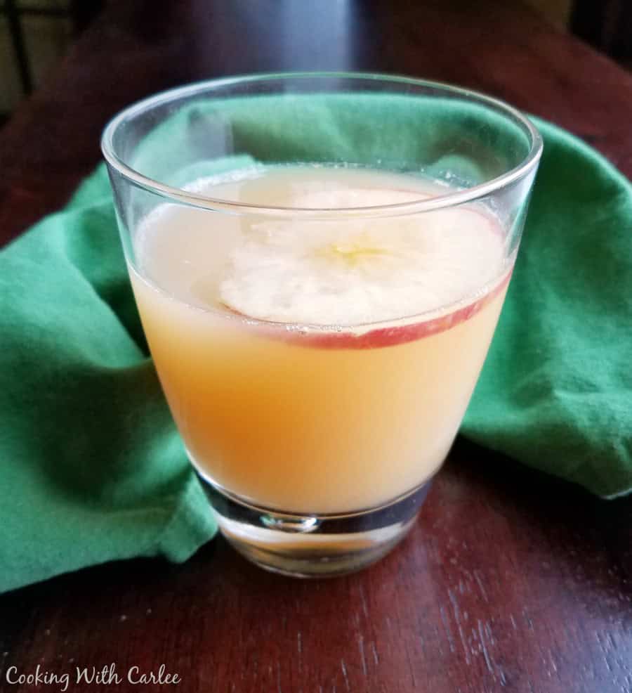 24 Nonalcoholic Thanksgiving Drinks Recipes Celebrating with kids
