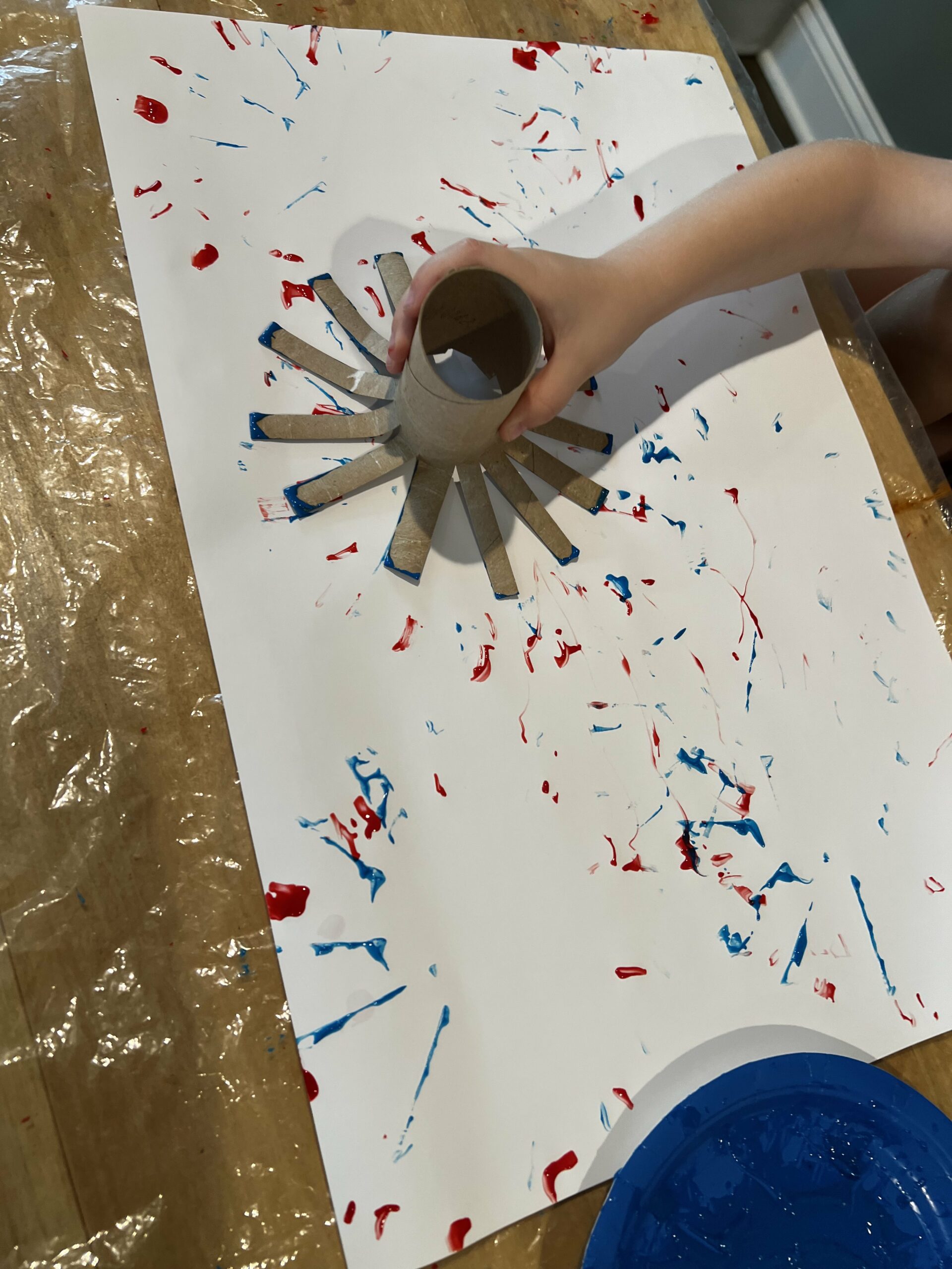 painting toilet paper roll fireworks