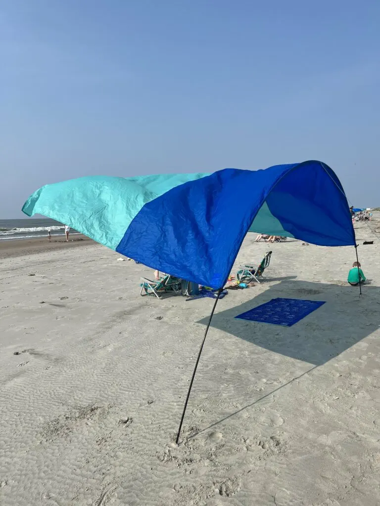 shibumit towel under a shibumi shade