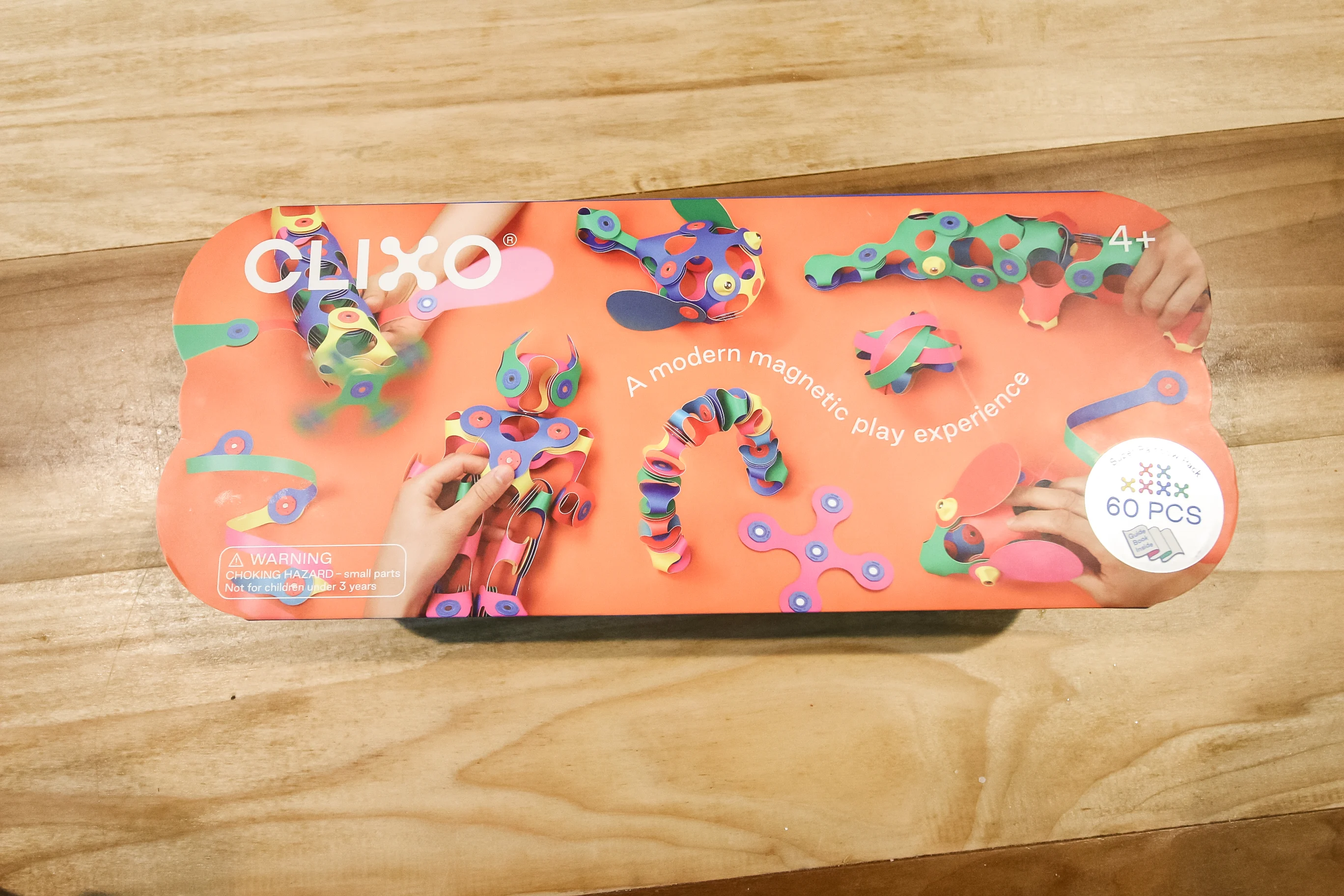 clixo magnetic building toy in packaging
