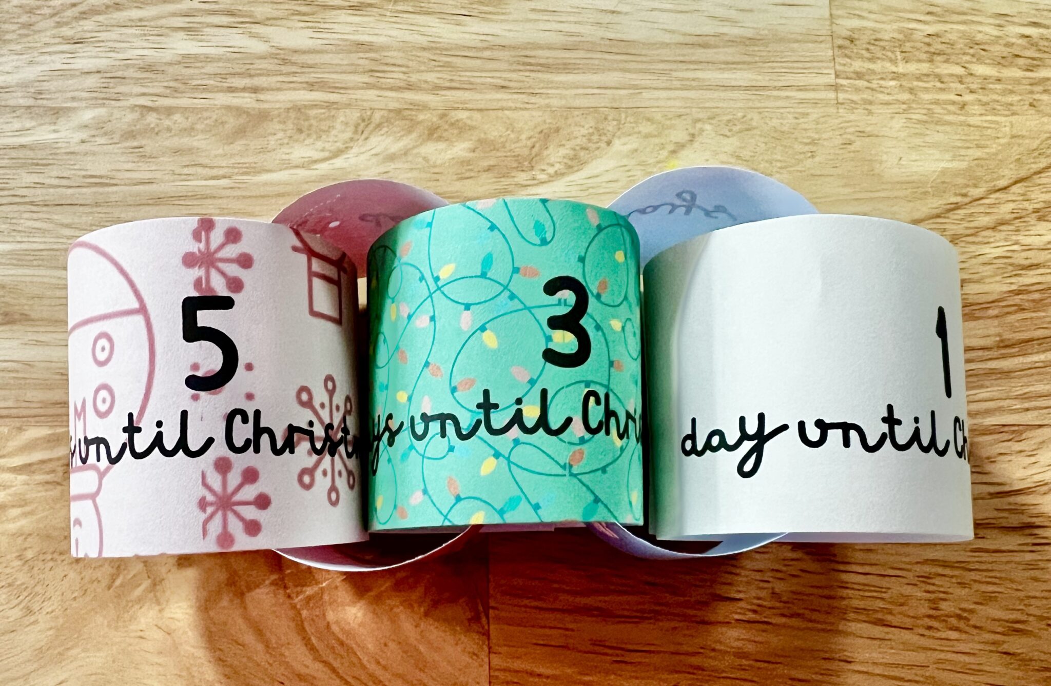 Free printable Christmas paper chain countdown Celebrating with kids