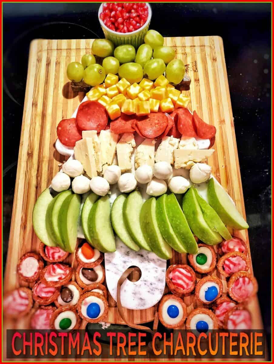 17 Festive Christmas Charcuterie Boards - Celebrating with kids
