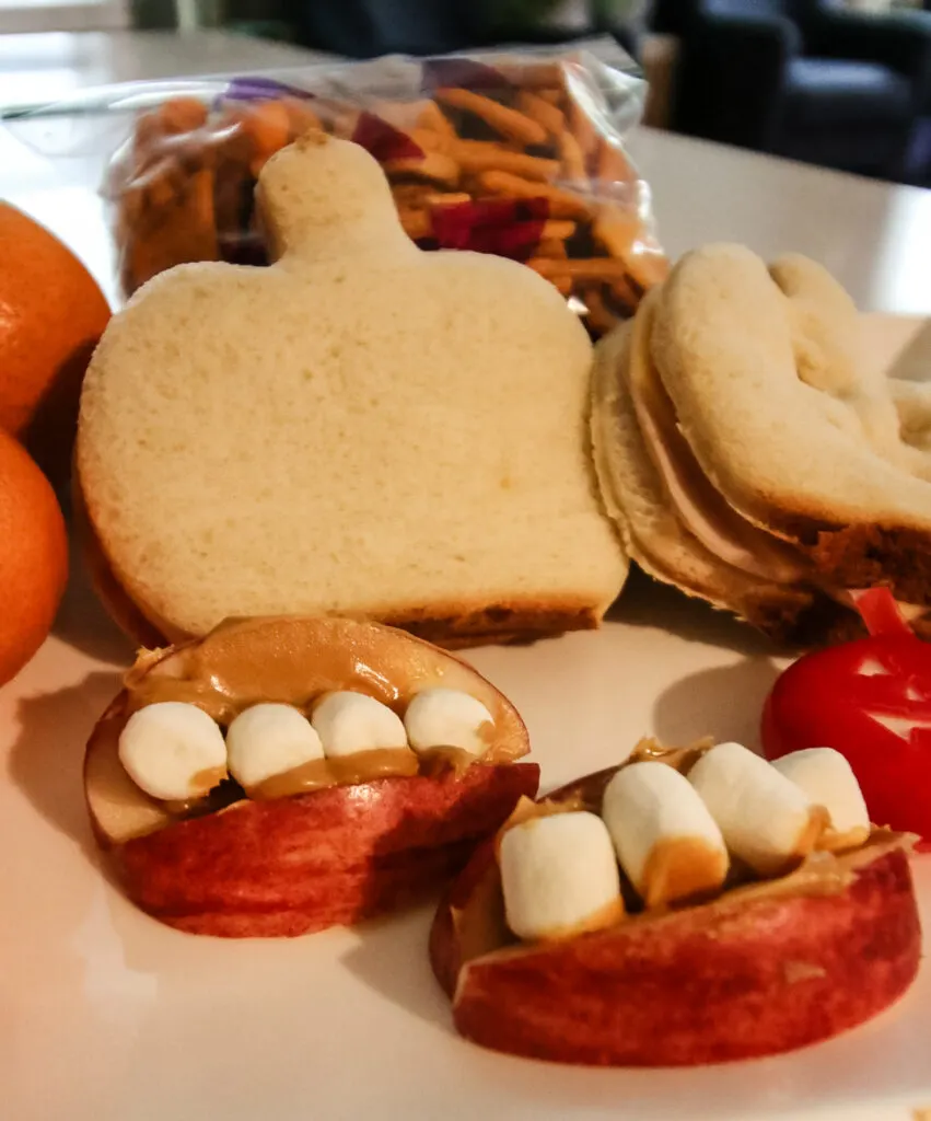 easy halloween apple slice mouth snack