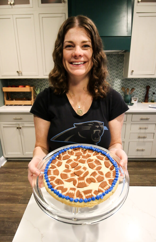 how to make an easy football cookie cake