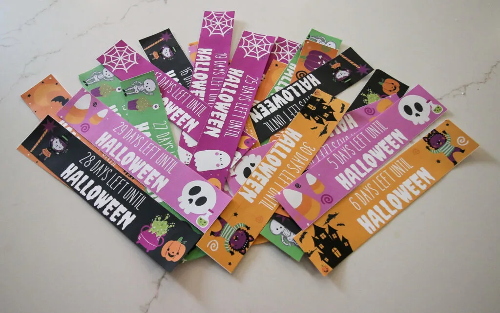 how to make a paper chain halloween countdown