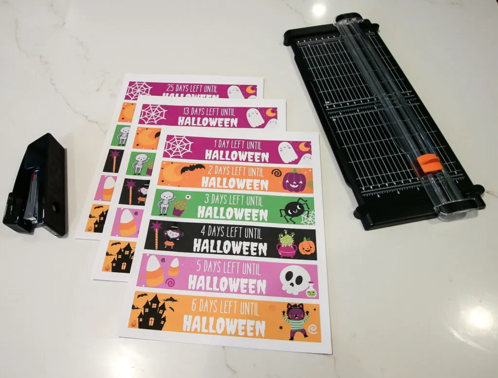 how to make a paper chain halloween countdown