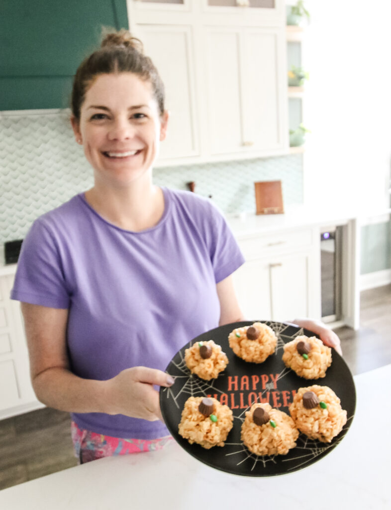 Easy Pumpkin Rice Crispy Treats