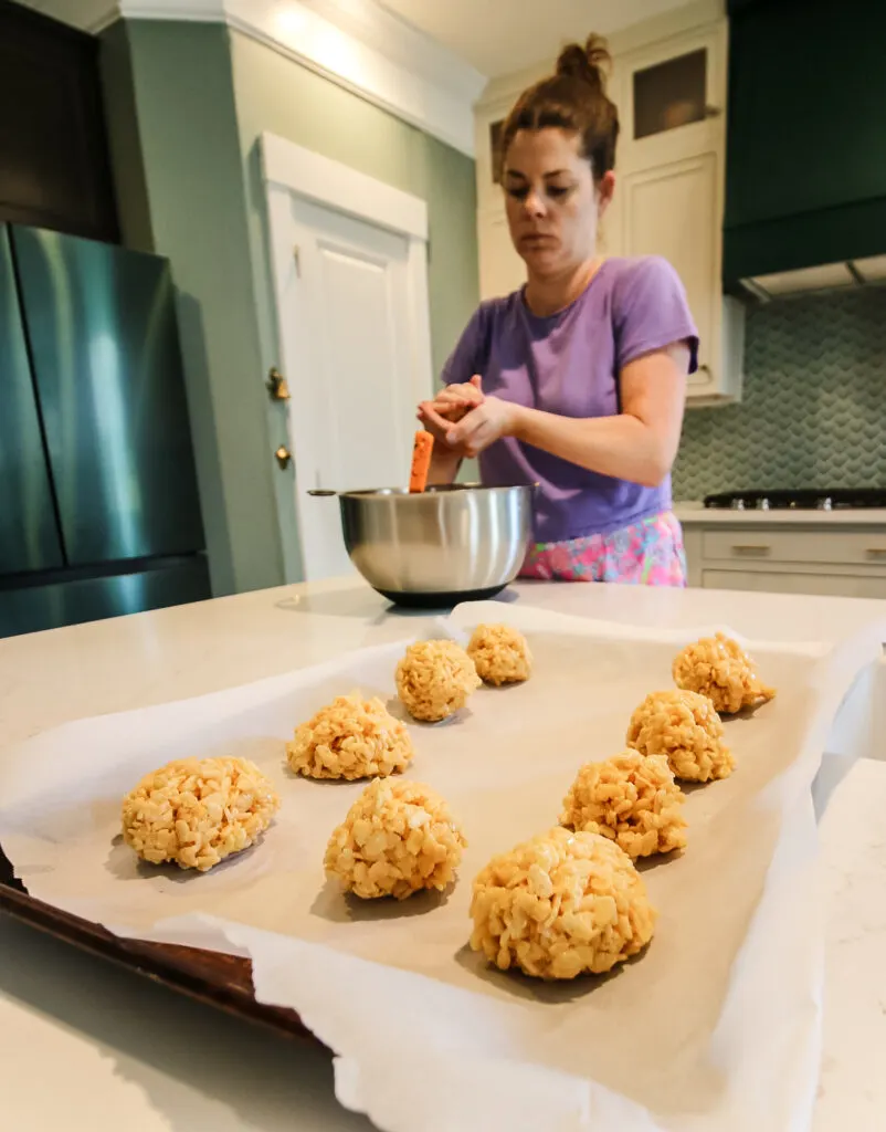 making rice crispy treat balls