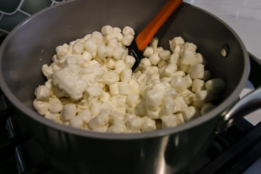 melting marshmallows for rice crispy treats