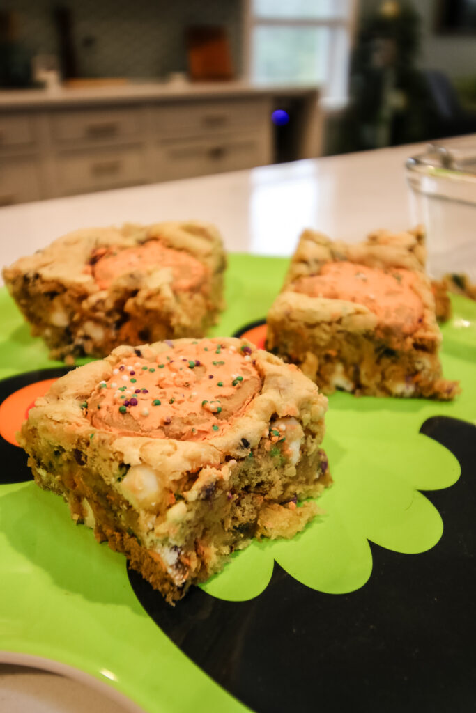 Halloween Animal Cookie Blondies