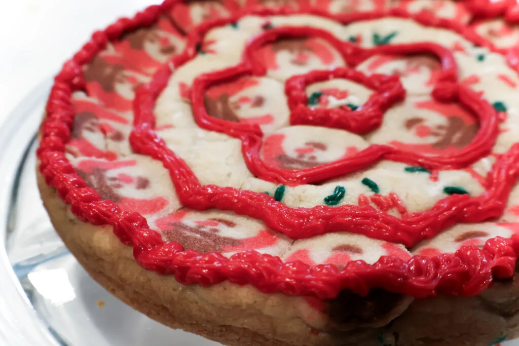 Easy Christmas cookie cake