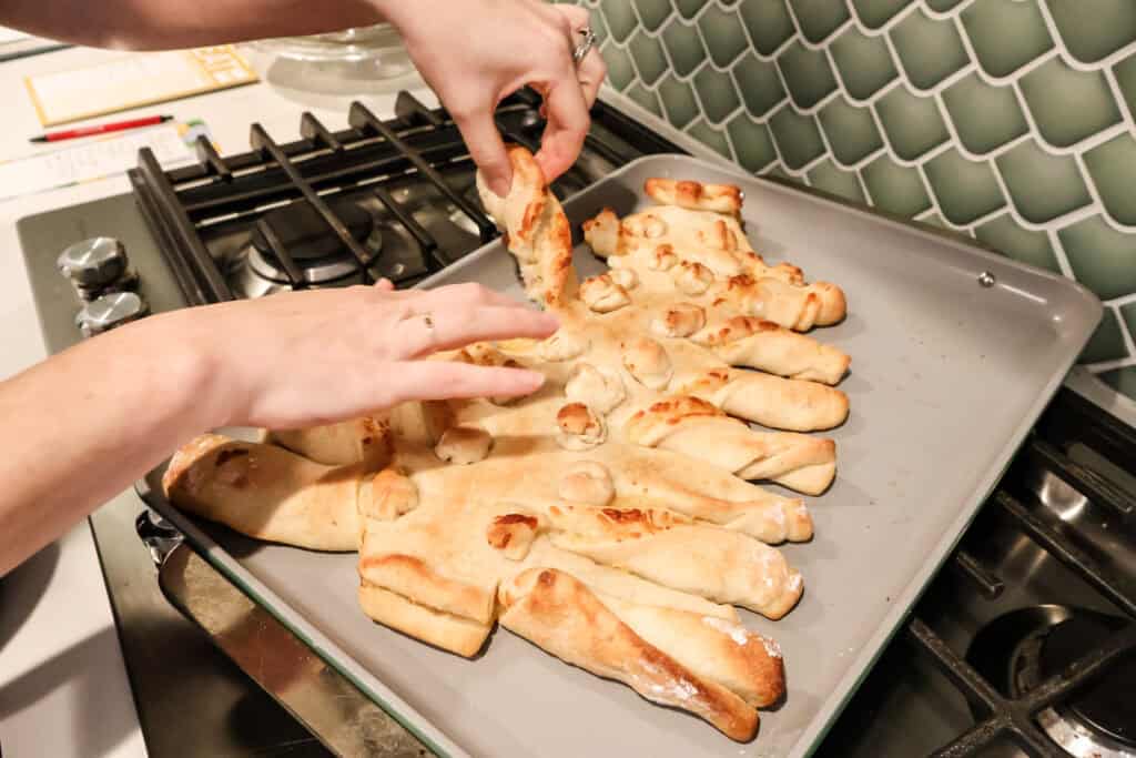 Easy Christmas Tree Cheese Bread Recipe