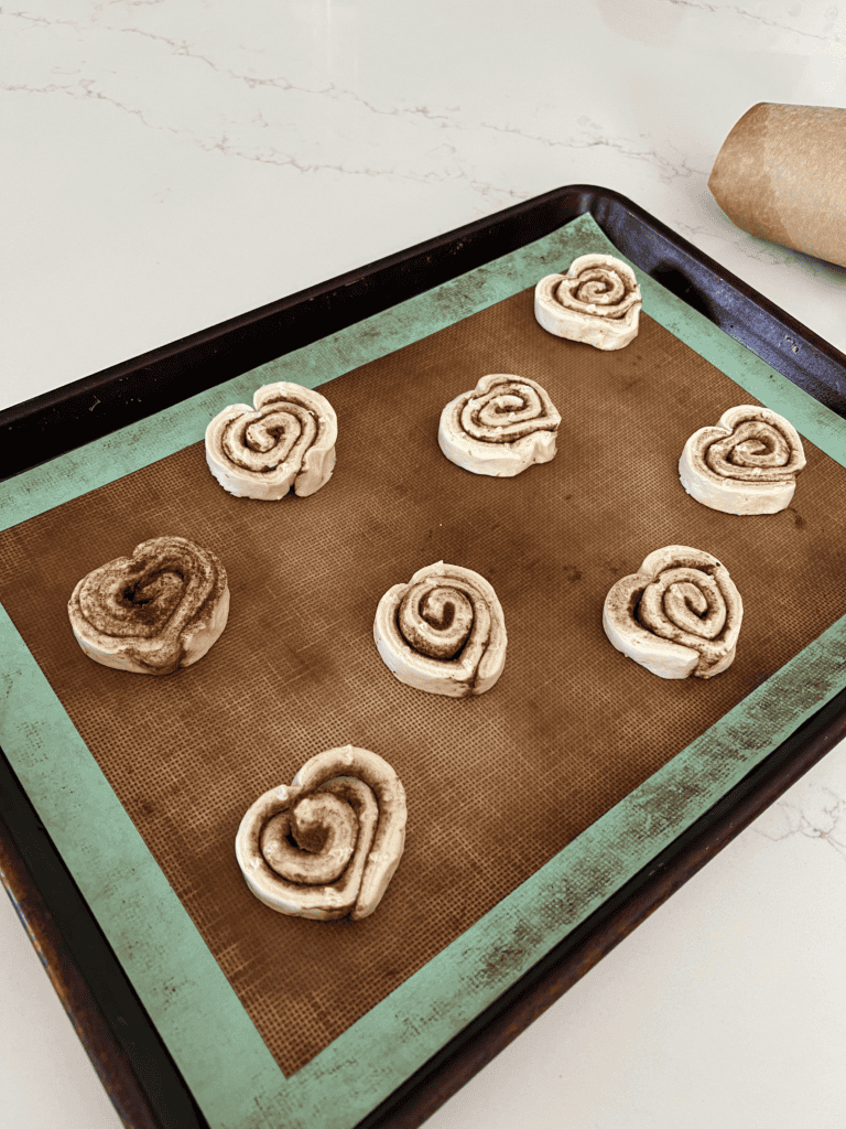 heart shaped cinnamon rolls