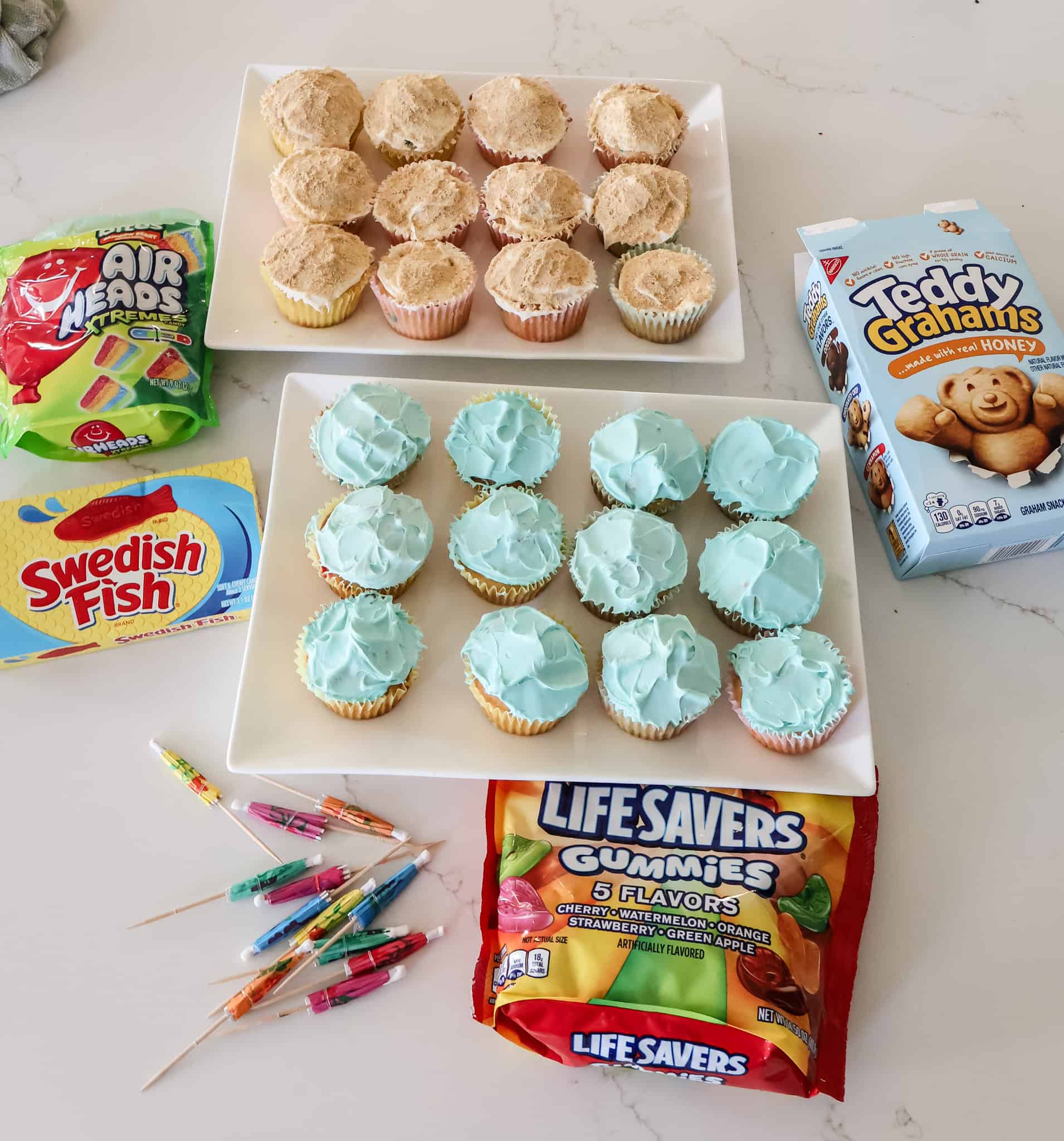 ingredients to make beach cupcakes