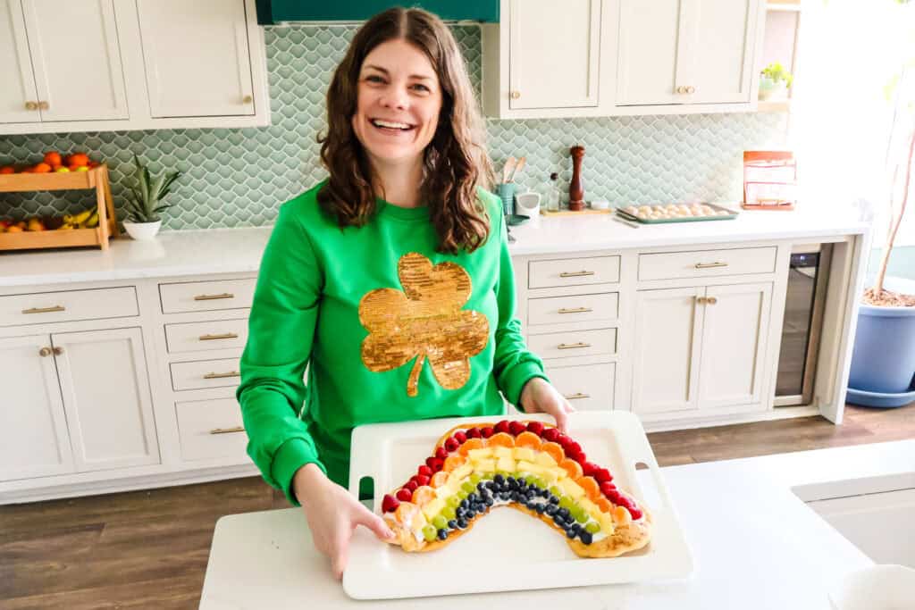 rainbow fruit pizza