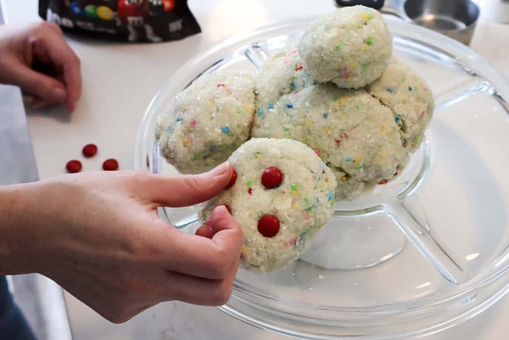 making easter bunny butt funfetti dip