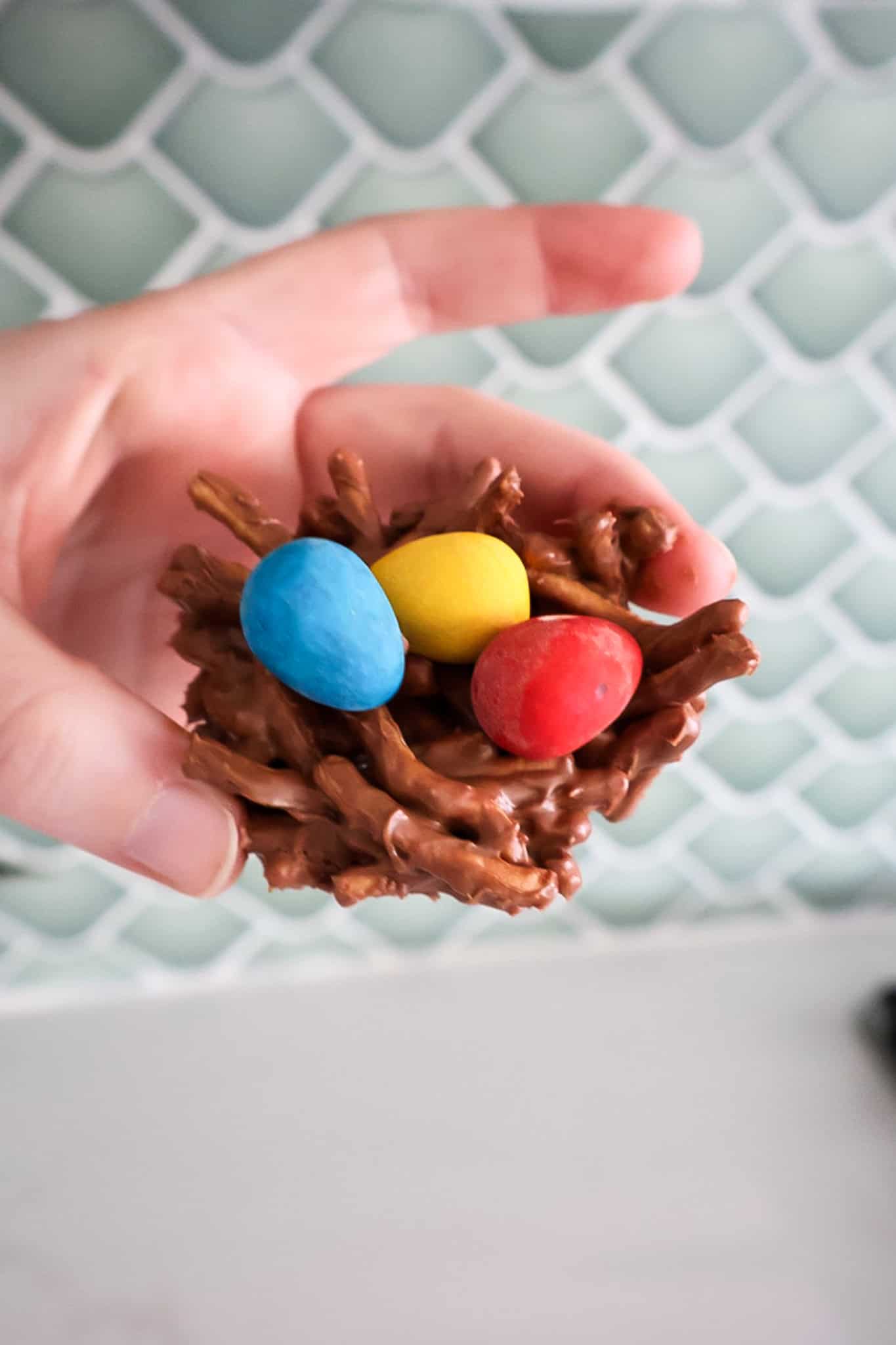 No-Bake Chocolate Nest Cookies