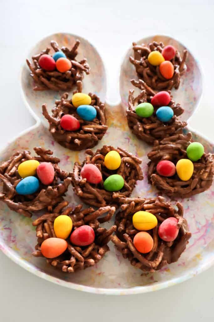 easy no-bake chocolate nest cookies