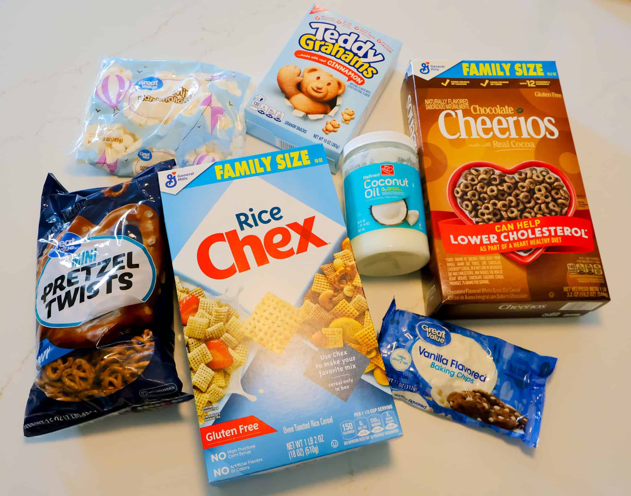 How to Make the Best S’mores Trail Mix