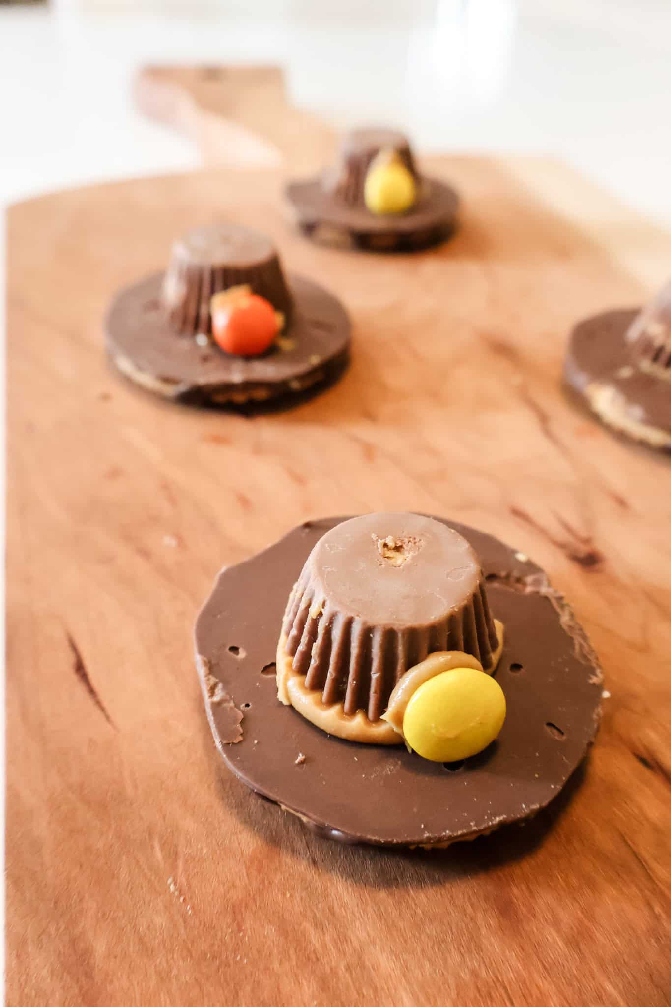 Easy pilgrim cookie hats