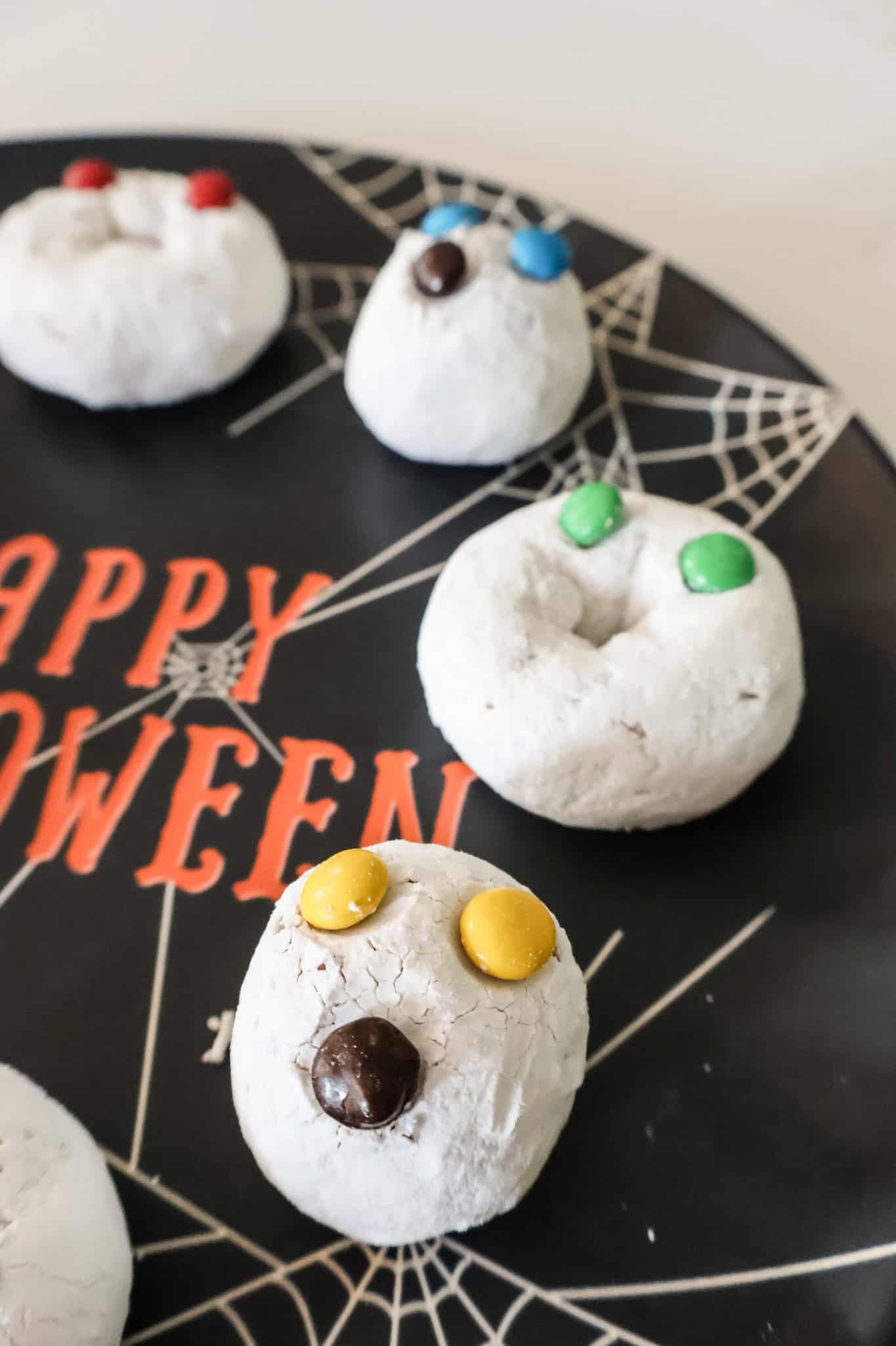 mini donut ghosts