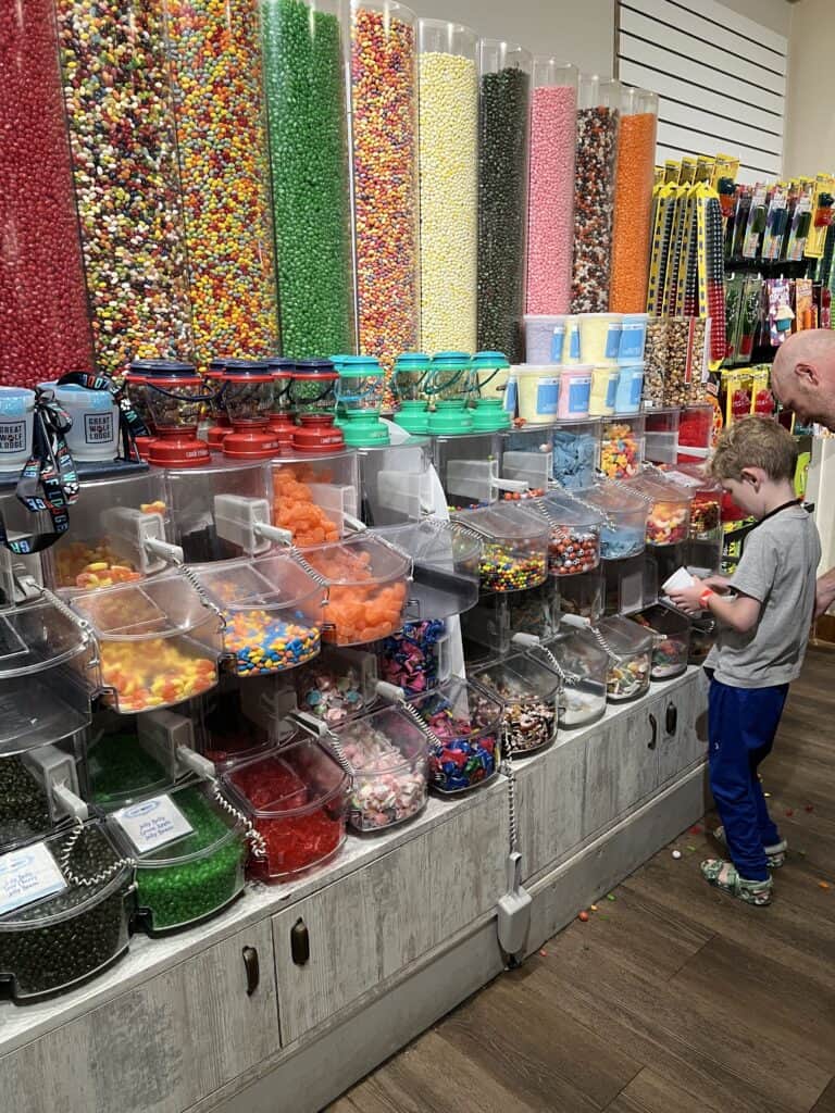 candy store at great wolf lodge concord charlotte nc