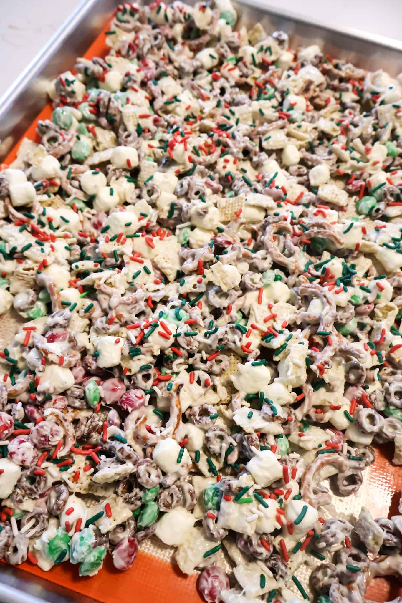 reindeer bait christmas trail mix