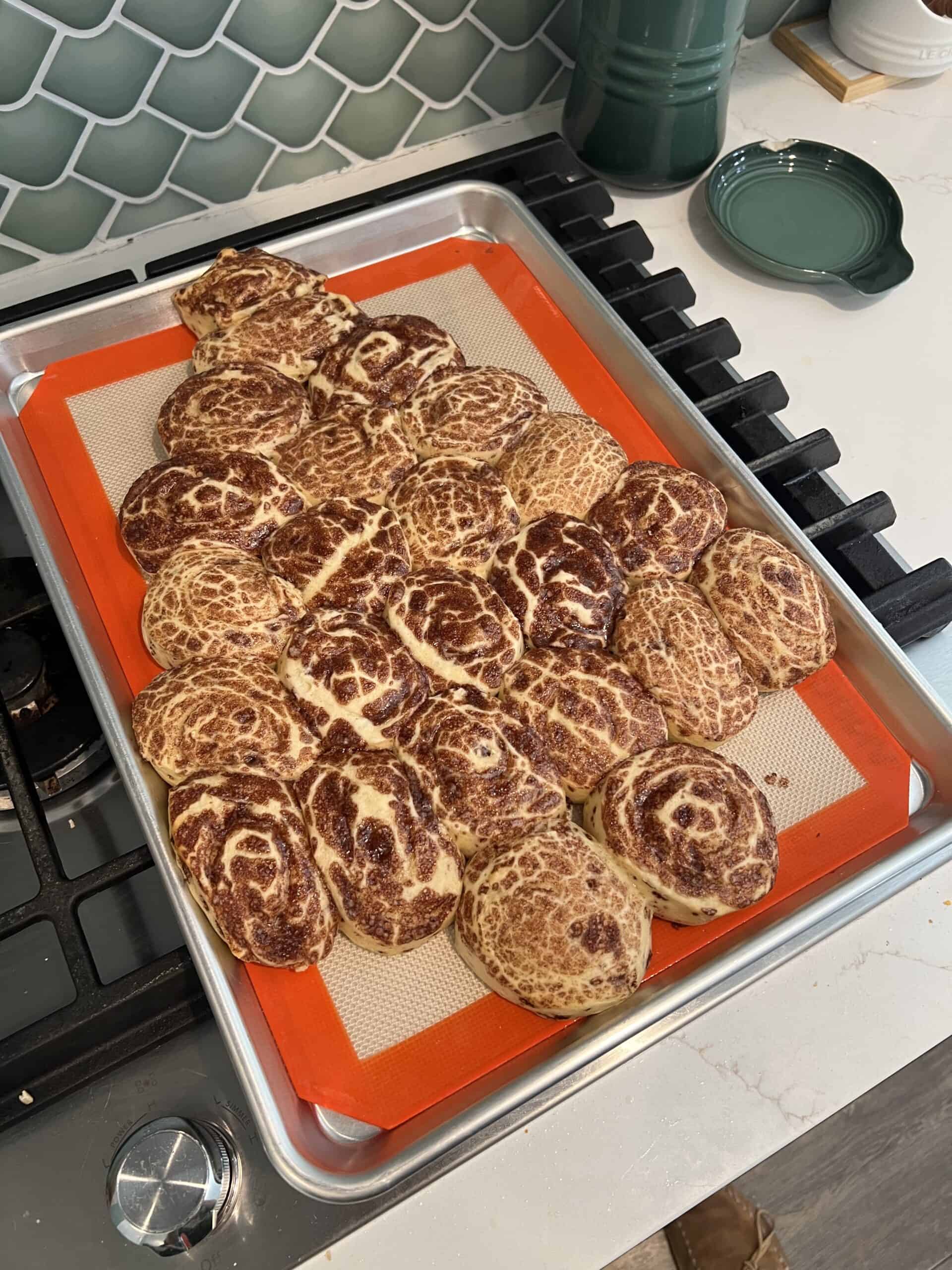 cinnamon roll christmas tree