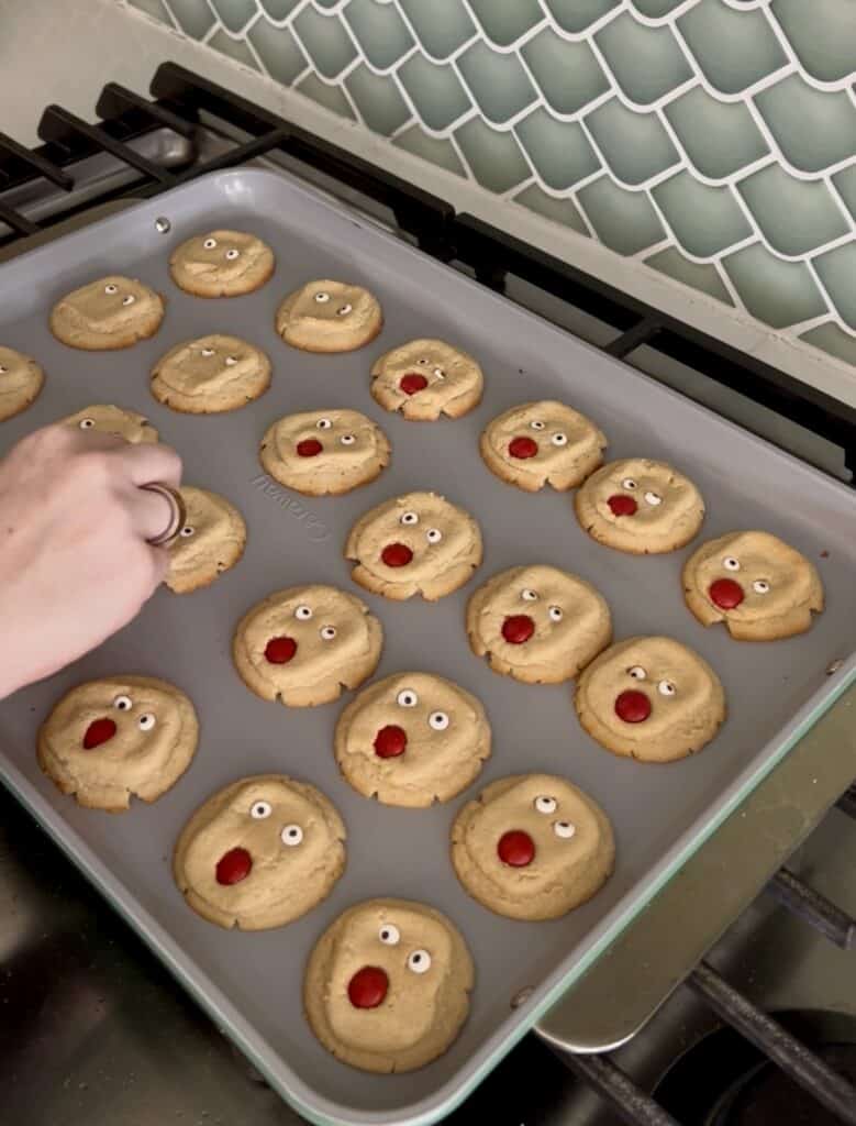 decorating reindeer cookies