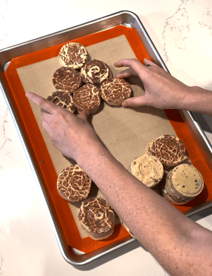 christmas tree cinnamon roll