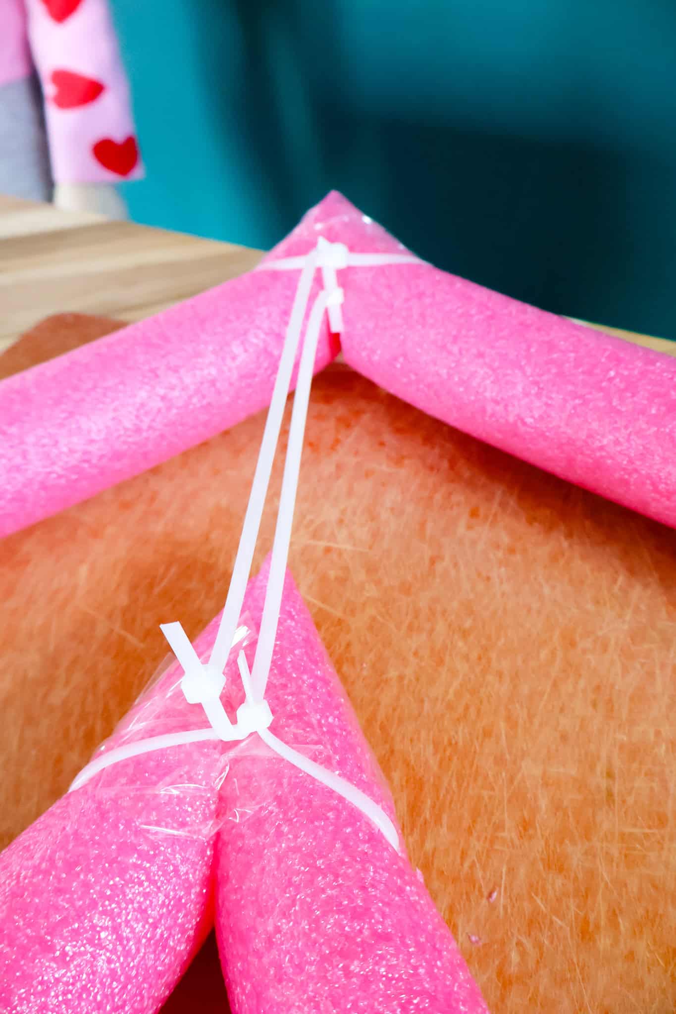 connecting pool noodles