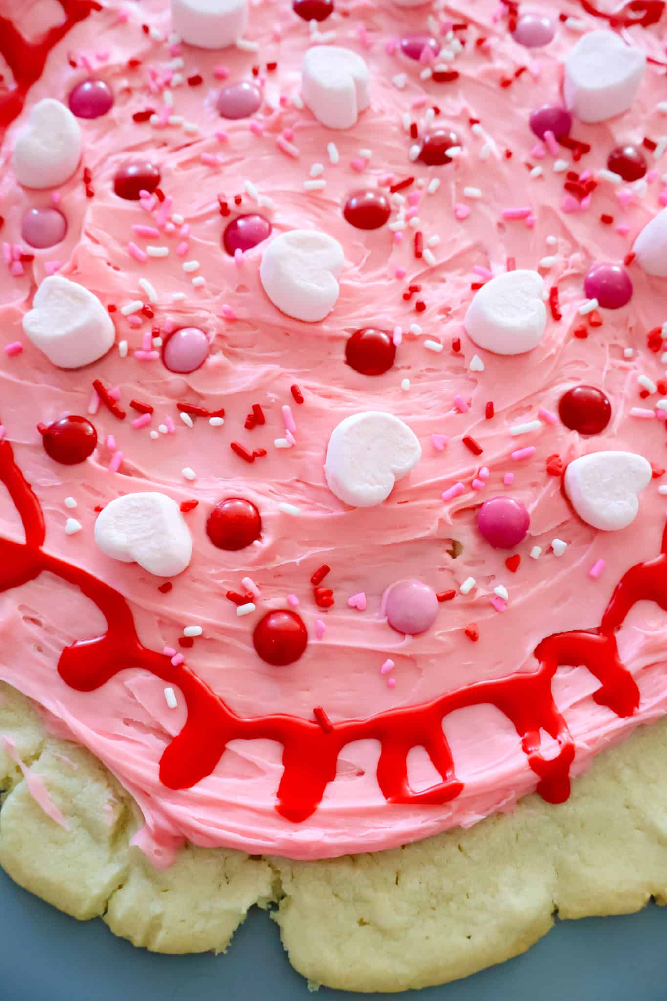 How to make a Valentine’s Day Cookie Pizza