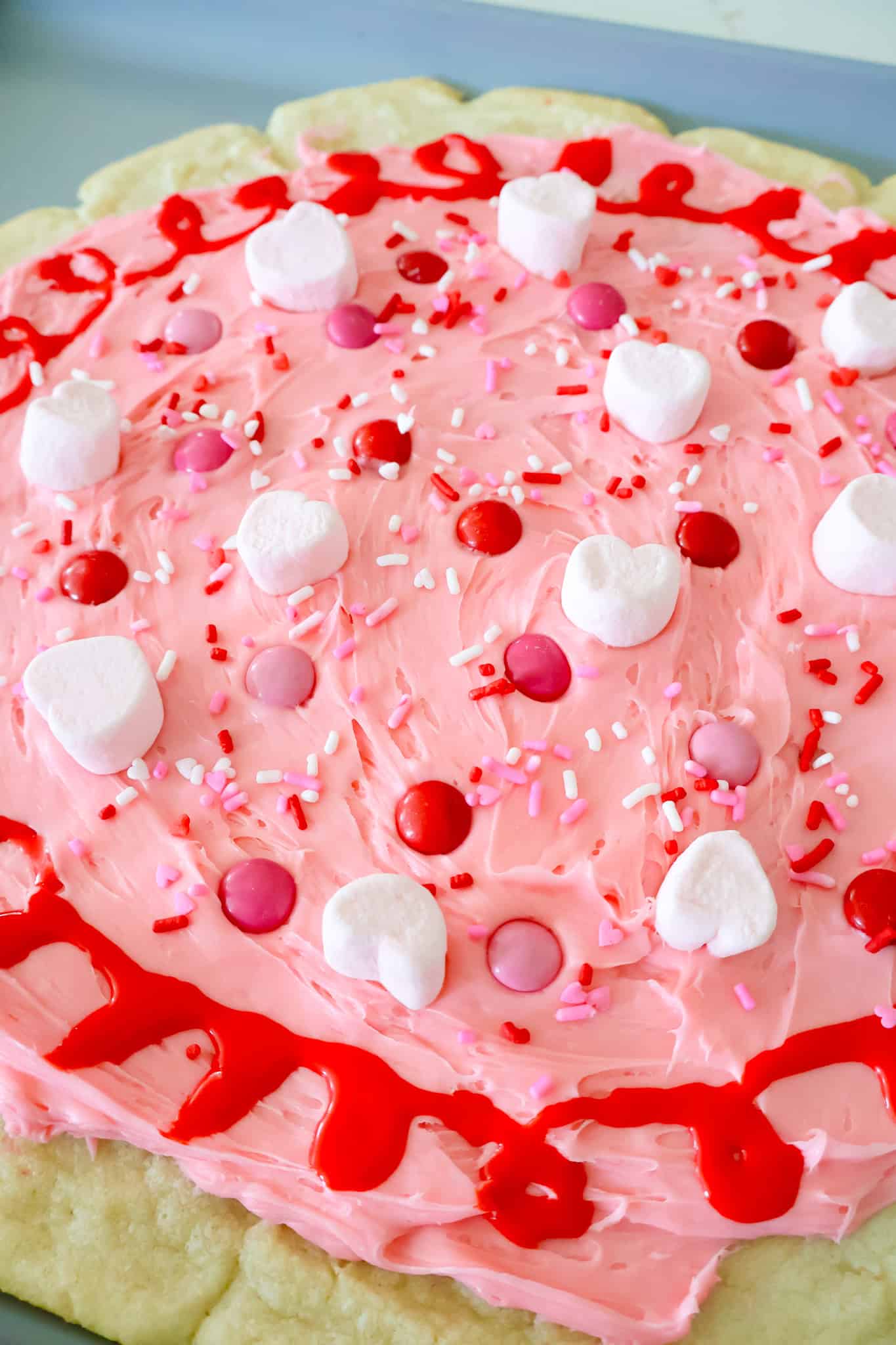 How to make a Valentine’s Day Cookie Pizza