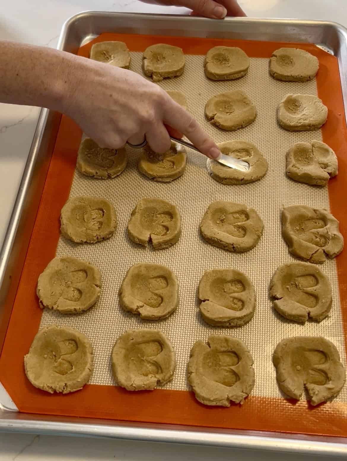 creating bunny face cookies