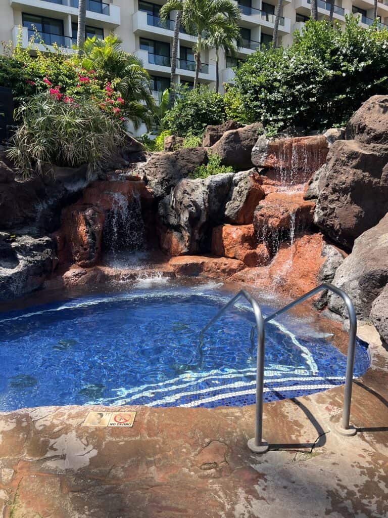 hyatt regency maui waterfall hot tub