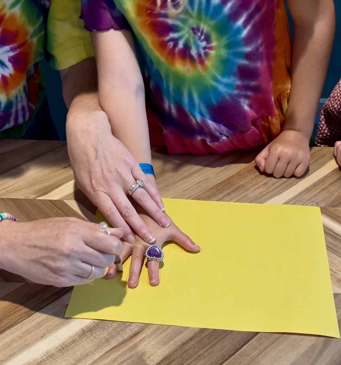 trace handprint