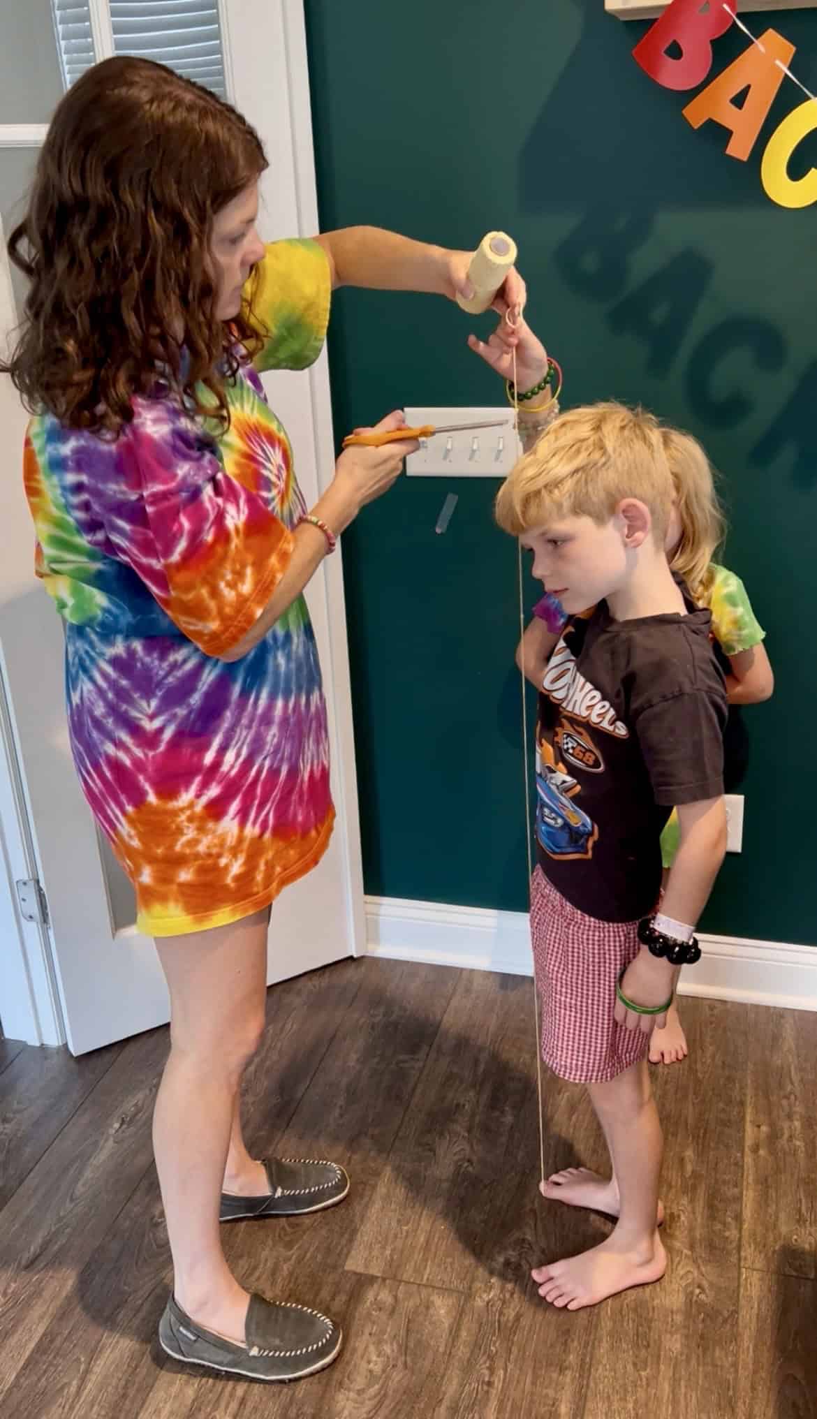 cut a string to your childs height