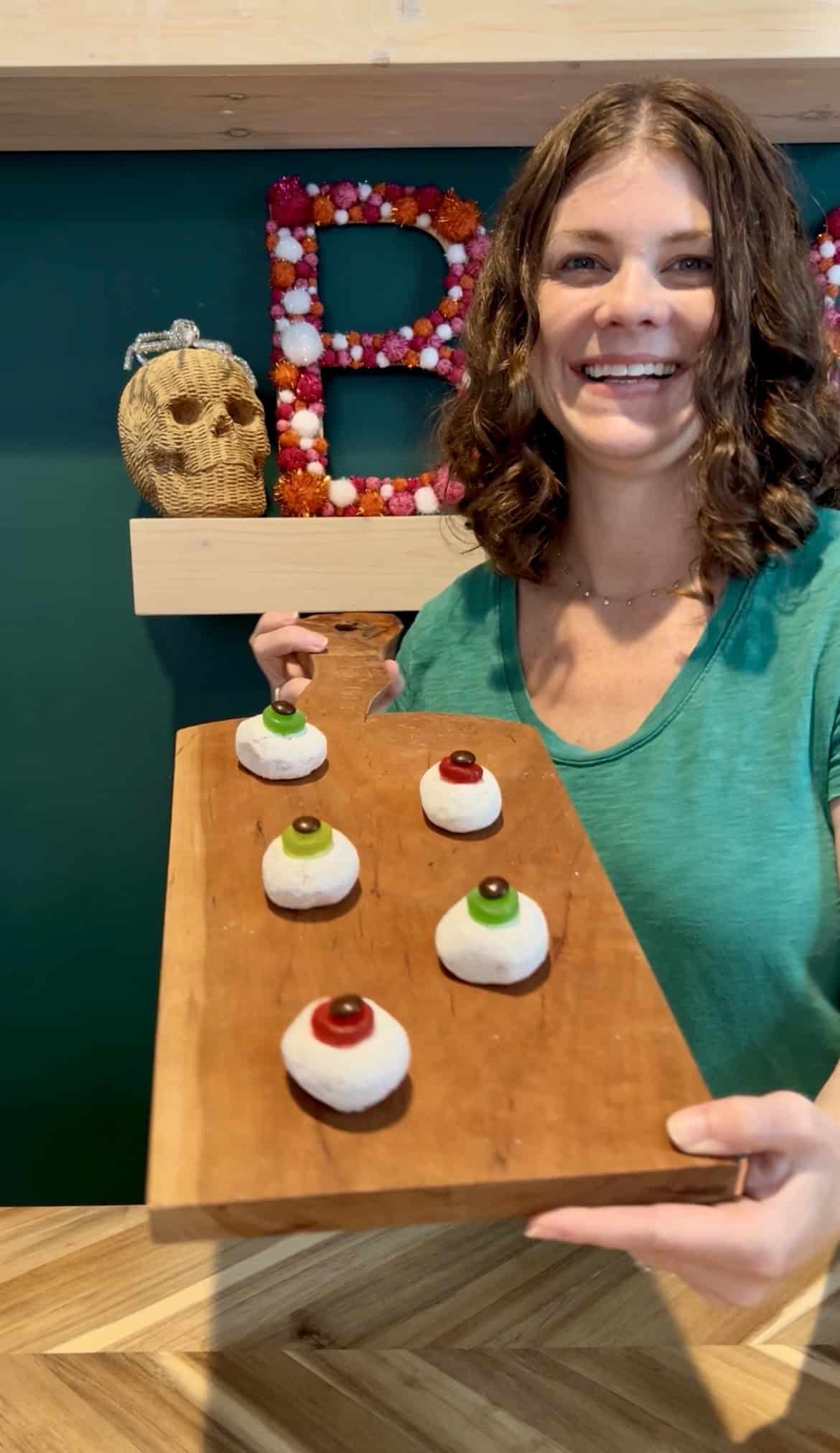 Easy Eyeball Donuts for Halloween