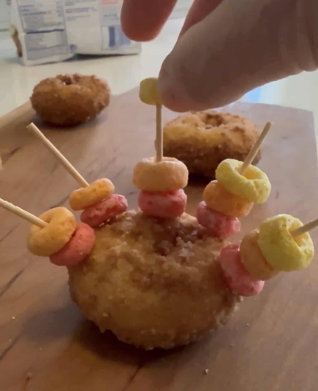 making a donut turkey